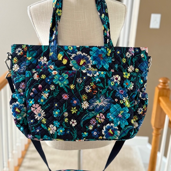 Vera Bradley Computer Bag, Diaper Bag, Retired Pattern Moonlight Garden - Picture 7 of 11